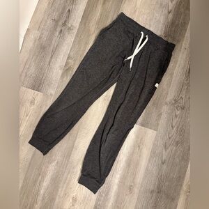 Vuori Gray joggers